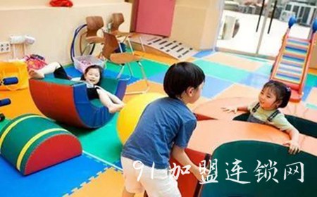 小脚印幼儿园加盟条件